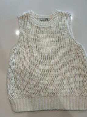 Dex Cream Waffle-Knit Scoop Sweater